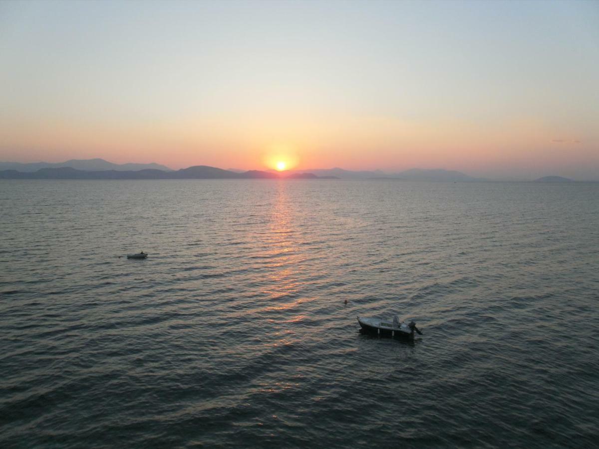 Seaview- 2 Space - Selfcatering Apartment - Helen No 3 ซิโรปิกาโด ภายนอก รูปภาพ